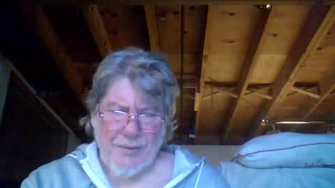 Snapshot of mrblade666 chatting on February 2026 01:32:02 AM mrblade666 online show from February 2026 01:32:02 AM