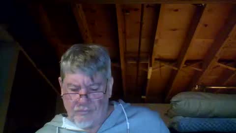 Snapshot of mrblade666 chatting on March 2026 11:32:02 PM mrblade666 online show from March 2026 11:32:02 PM