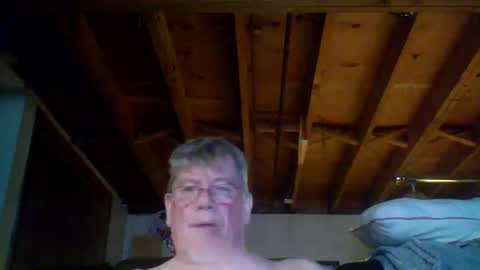 Snapshot of mrblade666 chatting on March 2026 01:22:01 AM mrblade666 online show from March 2026 01:22:01 AM