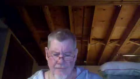 mrblade666 online show from April 2026 11:33:02 PM