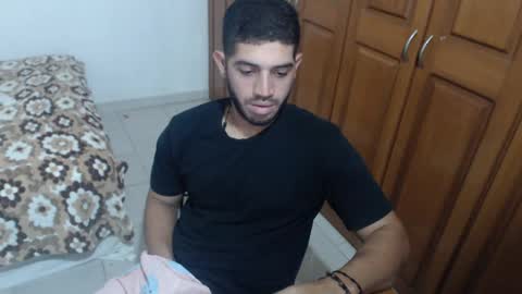 Snapshot of mrcum24 chatting on January 2025 04:28:02 AM Will online show from January 2025 04:28:02 AM