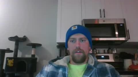 Snapshot of mrcumfixit chatting on October 2025 08:18:01 PM mrcumfixit online show from October 2025 08:18:01 PM