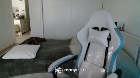 mrdr000 online show from June 2026 06:42:02 AM