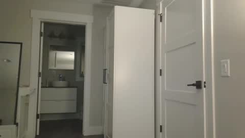 IwantU2WatchME online show from January 2025 06:41:01 AM