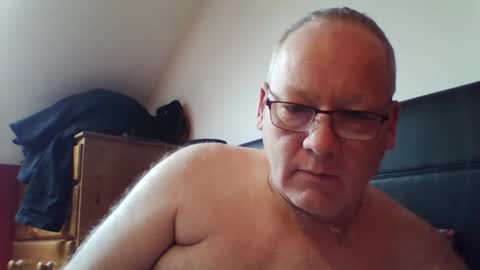 mrforyou2812 online show from March 2026 10:48:02 AM