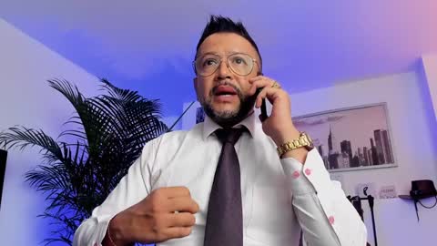 Snapshot of mrfrank_tattoo chatting on December 2024 02:56:01 PM MrFrank. online show from December 2024 02:56:01 PM