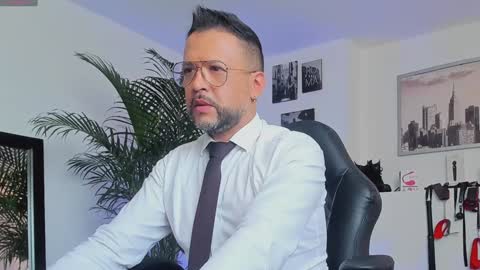Snapshot of mrfrank_tattoo chatting on January 2025 02:36:02 PM MrFrank. online show from January 2025 02:36:02 PM