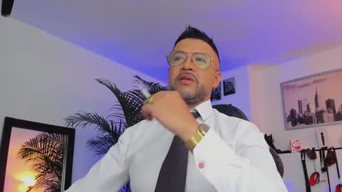 Snapshot of mrfrank_tattoo chatting on January 2025 12:21:01 PM MrFrank. online show from January 2025 12:21:01 PM