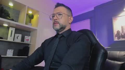 MrFrank. online show from December 2025 11:38:02 AM