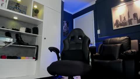 MrFrank. online show from June 2026 04:13:02 PM