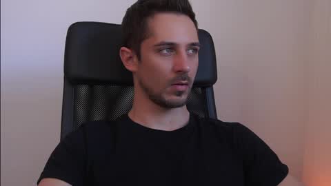 juan luis online show from March 2026 11:27:01 AM