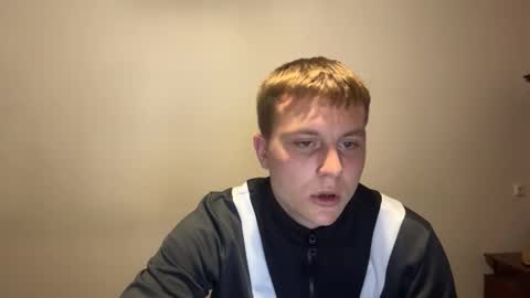 Max online show from October 2025 07:35:02 PM