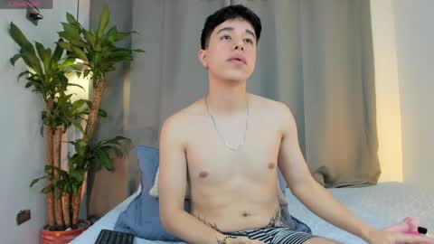 Snapshot of mrhot_night chatting on May 2026 11:18:02 AM Bastian online show from May 2026 11:18:02 AM
