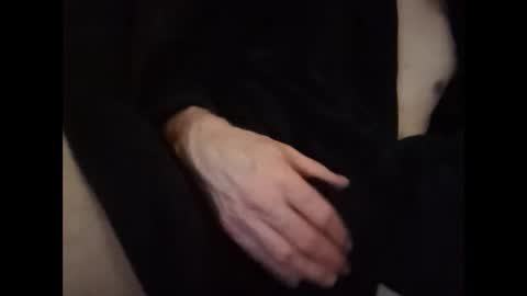 Snapshot of mrj81 chatting on January 2025 03:51:01 PM mrj81 online show from January 2025 03:51:01 PM