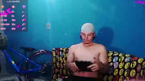 Snapshot of mrkingsaintx chatting on June 2026 09:11:02 AM DEIVI online show from June 2026 09:11:02 AM