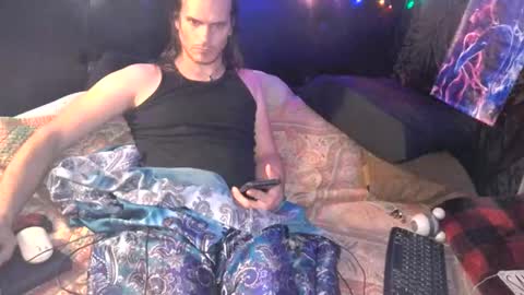 Snapshot of mrkinksized chatting on January 2025 05:08:01 AM MrKinkSized online show from January 2025 05:08:01 AM