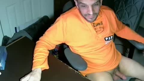 Snapshot of mrmarcxxcam chatting on March 2026 03:33:02 AM MrMarc online show from March 2026 03:33:02 AM