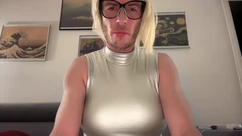 Snapshot of mrmooser42 chatting on January 2025 08:37:02 PM TaleOfLaura online show from January 2025 08:37:02 PM