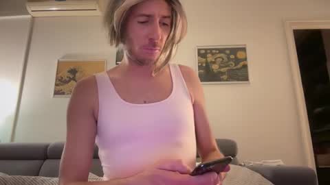 TaleOfLaura online show from December 2025 07:44:01 PM