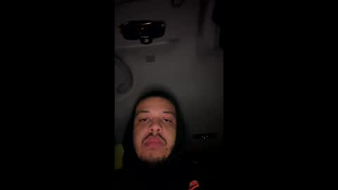 Snapshot of mrpapigrande chatting on October 2025 12:00:01 AM mrpapigrande online show from October 2025 12:00:01 AM