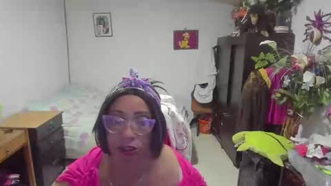 Snapshot of mrs_mommy chatting on February 2025 08:03:02 PM mrs_mommy online show from February 2025 08:03:02 PM