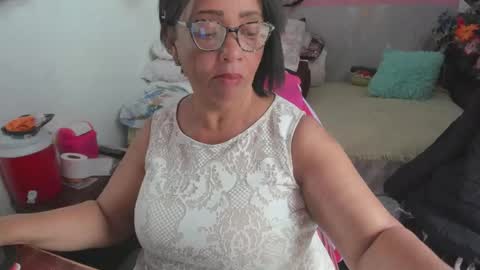 Snapshot of mrs_mommy chatting on March 2026 07:18:02 PM mrs_mommy online show from March 2026 07:18:02 PM