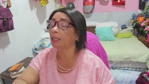 Snapshot of mrs_mommy chatting on March 2026 10:37:02 PM mrs_mommy online show from March 2026 10:37:02 PM