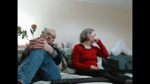 Snapshot of mrs_velvet_vixen_and_mr_stud chatting on February 2025 11:45:02 AM Mrs Velvet Vixen online show from February 2025 11:45:02 AM