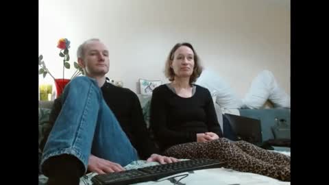 Snapshot of mrs_velvet_vixen_and_mr_stud chatting on February 2025 08:37:01 AM Mrs Velvet Vixen online show from February 2025 08:37:01 AM