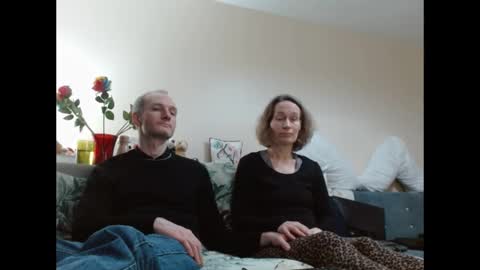Snapshot of mrs_velvet_vixen_and_mr_stud chatting on February 2025 06:44:01 PM Mrs Velvet Vixen online show from February 2025 06:44:01 PM