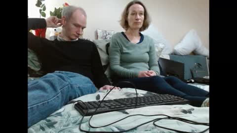 Snapshot of mrs_velvet_vixen_and_mr_stud chatting on February 2025 08:39:02 AM Mrs Velvet Vixen online show from February 2025 08:39:02 AM
