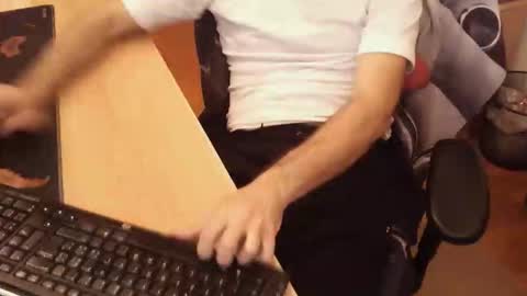 Snapshot of mrshadow903 chatting on February 2026 07:34:01 PM mrshadow903 online show from February 2026 07:34:01 PM