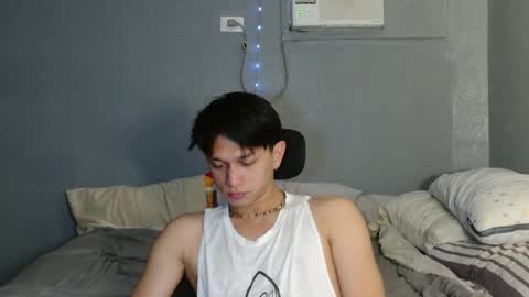 Snapshot of mrshawn95 chatting on October 2025 06:52:01 PM shawn online show from October 2025 06:52:01 PM