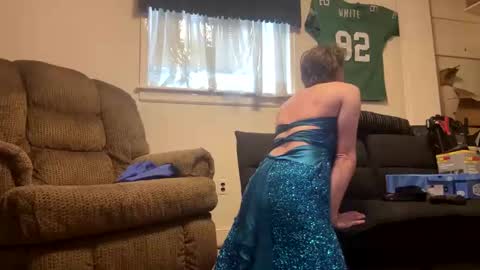 Snapshot of mrsissy812575 chatting on January 2025 02:36:02 PM mrsissy812575 online show from January 2025 02:36:02 PM