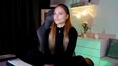 YOUR OWNER online show from February 2025 09:26:02 PM