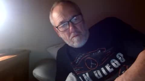 mrtease5 online show from April 2026 04:33:02 AM