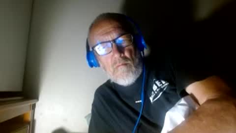 mrtease5 online show from May 2026 10:42:02 AM