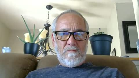 Snapshot of mrtease5 chatting on June 2026 06:33:01 PM mrtease5 online show from June 2026 06:33:01 PM