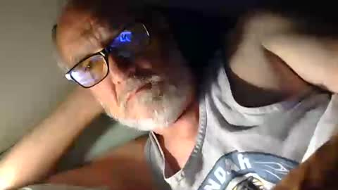 Snapshot of mrtease5 chatting on June 2026 06:38:02 AM mrtease5 online show from June 2026 06:38:02 AM