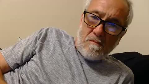 Snapshot of mrtease5 chatting on June 2026 04:10:01 AM mrtease5 online show from June 2026 04:10:01 AM