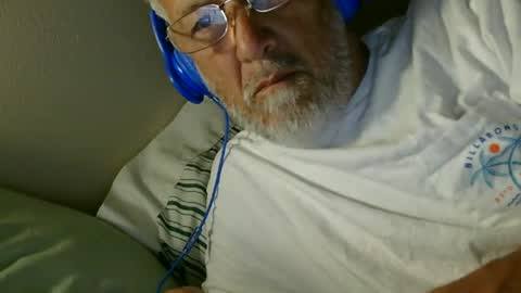 Snapshot of mrtease5 chatting on June 2026 08:42:01 AM mrtease5 online show from June 2026 08:42:01 AM