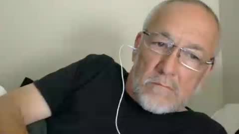 Snapshot of mrtease5 chatting on July 2026 04:09:01 AM mrtease5 online show from July 2026 04:09:01 AM