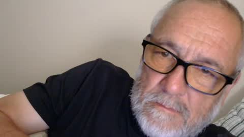Snapshot of mrtease5 chatting on July 2026 04:21:01 AM mrtease5 online show from July 2026 04:21:01 AM