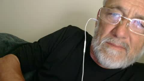 Snapshot of mrtease5 chatting on July 2026 04:11:02 AM mrtease5 online show from July 2026 04:11:02 AM