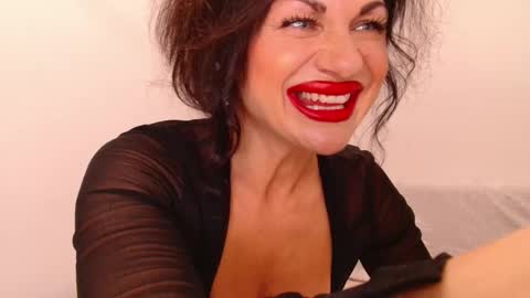 Snapshot of ms_afrodita chatting on May 2026 07:27:02 AM Hi Im Anna PVT open 6 tk extratokens online show from May 2026 07:27:02 AM