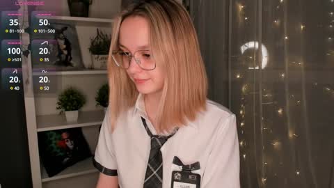 Snapshot of ms_elizabethqueen chatting on February 2025 03:00:01 PM Elizabeth online show from February 2025 03:00:01 PM