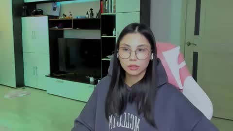 Snapshot of ms_emily_ chatting on January 2026 03:39:02 PM ms_emily_ online show from January 2026 03:39:02 PM