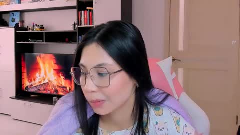 ms_emily_ online show from April 2026 10:19:01 AM