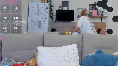 Ms ForYOU online show from December 2025 03:11:01 AM