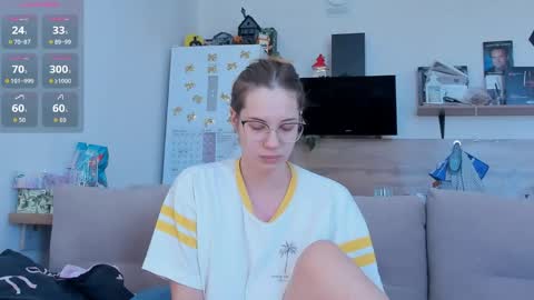 Snapshot of ms_foryou chatting on April 2026 03:41:01 AM Ms ForYOU online show from April 2026 03:41:01 AM